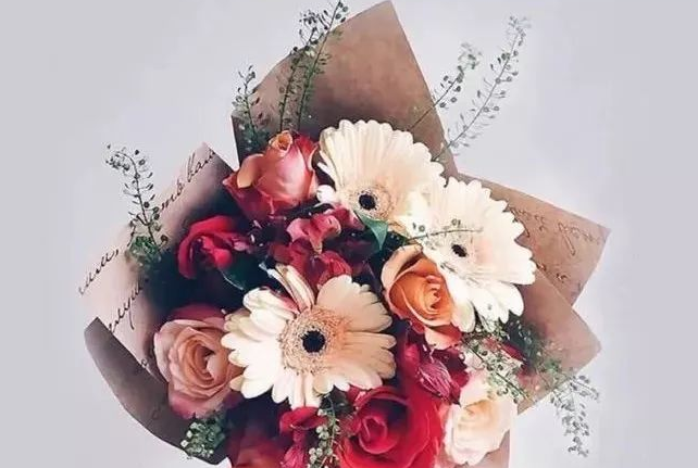 愿你芳華自在，愿你笑靨如花